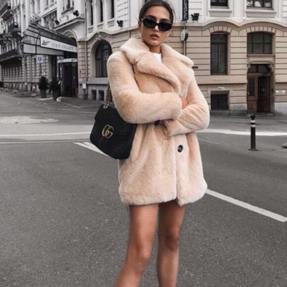 Zara Nude Blush Faux Fur Coat NWOT - Picture 1 of 6